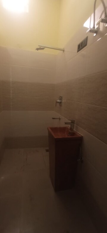 Bathroom in 2 BHK Builder Floor at Ansal Continental Villas, Sector 22 – for Rent