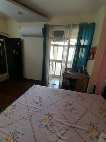 Bedroom in 4 BHK Apartment at Prateek Laurel, Sector 120 – for Sale