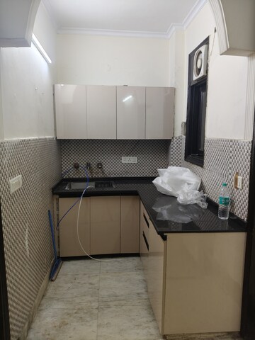 Bathroom in 1 BHK Builder Floor at Bhogal – for Rent