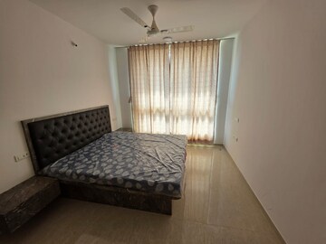 Bedroom in 2 BHK Apartment at Hiranandani Delanna, Ghodbunder Road – for Rent