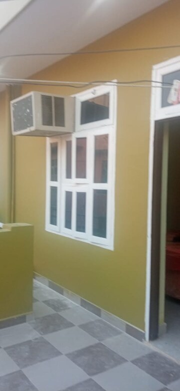 Room in 2 BHK Builder Floor at Ansal Continental Villas, Sector 22 – for Rent