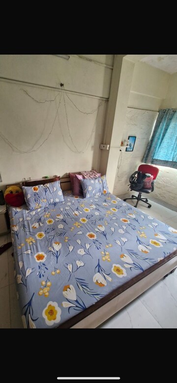 Bedroom in 2 BHK Apartment at Garden Colony, Mahim – for Rent