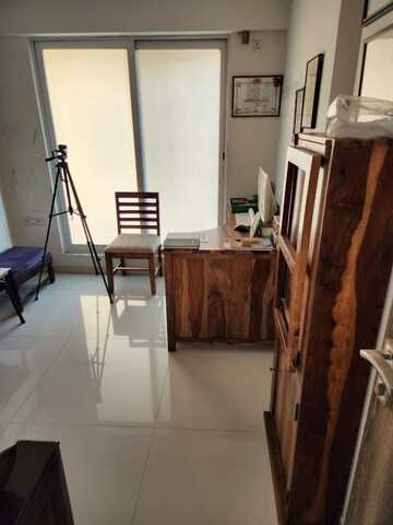 Team Area in 2 BHK Apartment at DLH Orchid, Andheri West – for Rent