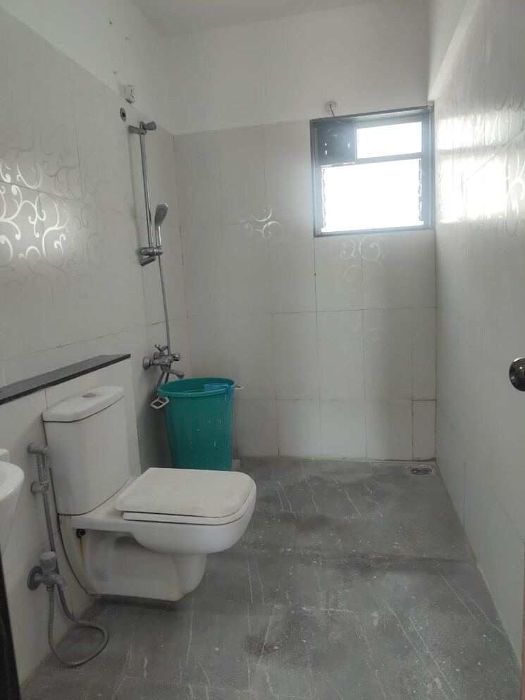 Bathroom, rohan-mithila 3 Bedroom 1350 Sq.Ft. Apartment In Viman Nagar Pune 8302868