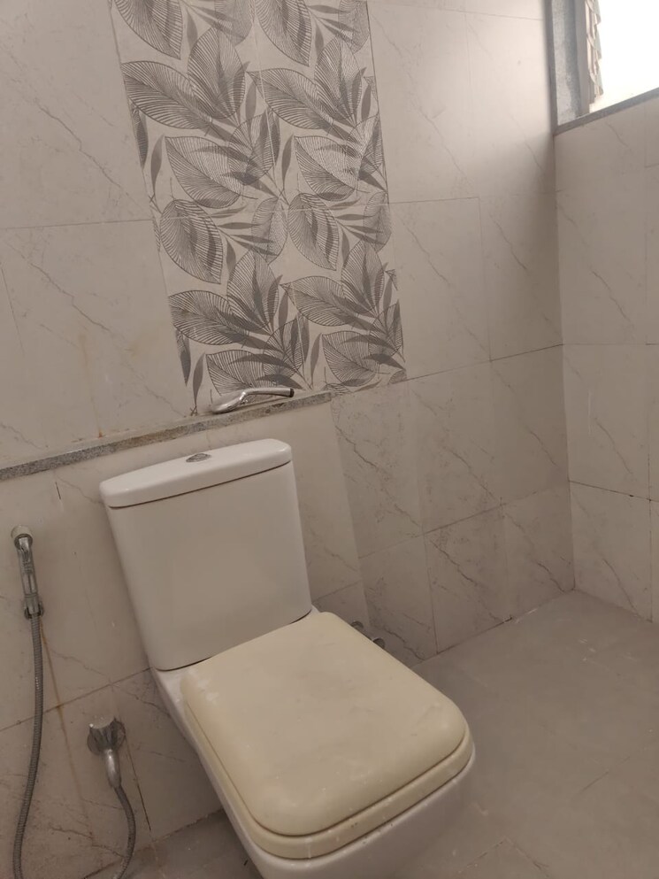 Bathroom, rohan-mithila 3 Bedroom 1350 Sq.Ft. Apartment In Viman Nagar Pune 8302868