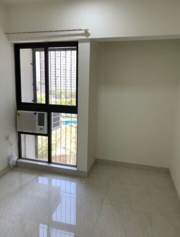 Room in 1 BHK Apartment at Lodha Crown Quality Homes, Majiwada – for Rent