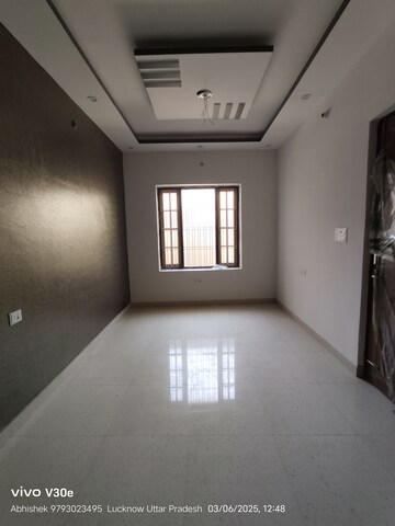 Room in 2 BHK Independent House at Fazullaganj – for Sale