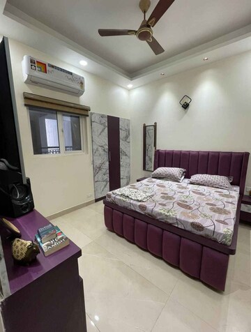 Bedroom in 3 BHK Builder Floor at Paschim Vihar – for Rent