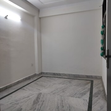 Room in 2 BHK Apartment at Palm Residency Chhatarpur, Rajpur Khurd Extension – for Rent