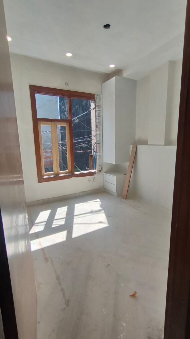 Kitchen, rohini sector 25 3 Bedroom 870 Sq.Ft. Builder Floor In Rohini Sector 25 Delhi 8302976