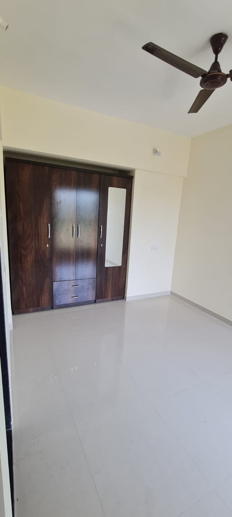 Room, vihang-valley-phase-3 2 Bedroom 600 Sq.Ft. Apartment In Kasarvadavali Thane 8302969