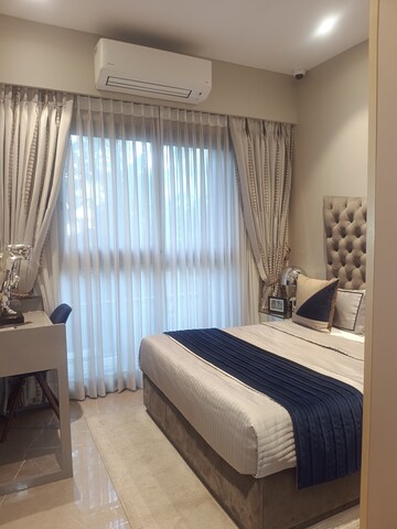 Staircase in 3 BHK Apartment at Shapoorji Pallonji Sarova, Kandivali East – for Sale