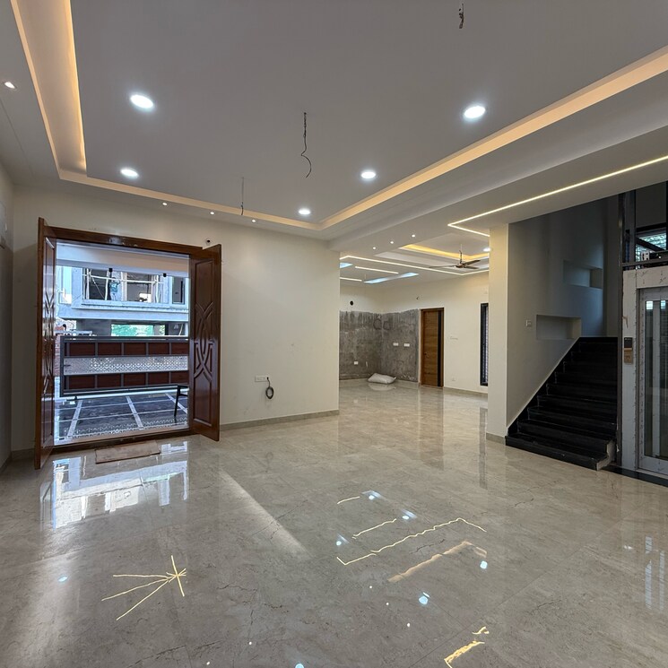  Parking, maithri-enclave 5 Bedroom 6000 Sq.Ft. Villa In Shaili Gardens Hyderabad 8304788