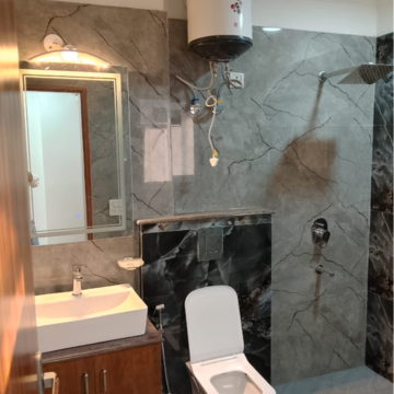 Attached Bathroom in 3 BHK Apartment at Vipul World Floors, Sector 48 – for Rent