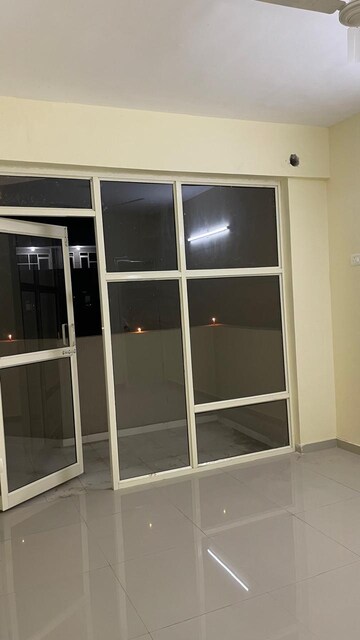 2 BHK Apartment For Rent in Pyramid Heights, Sector 85