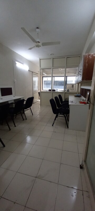  Office Space For Rent in Ashram Road
