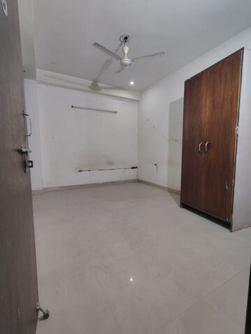 1 BHK Builder Floor For Rent in Saket