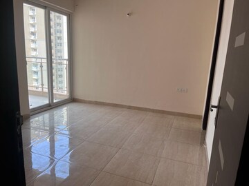 Room in 3 BHK Apartment at Gaur Sportswood, Sector 79 – for Sale