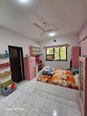Master Bedroom in 2 BHK Apartment at Raheja Sunglow, Powai – for Rent