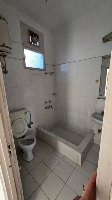 Master Bedroom in 1 RK Builder Floor at South Extension ii – for Rent