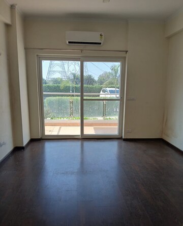 Room in 3 BHK Apartment at Shree Vardhman Victoria, Sector 70 – for Rent