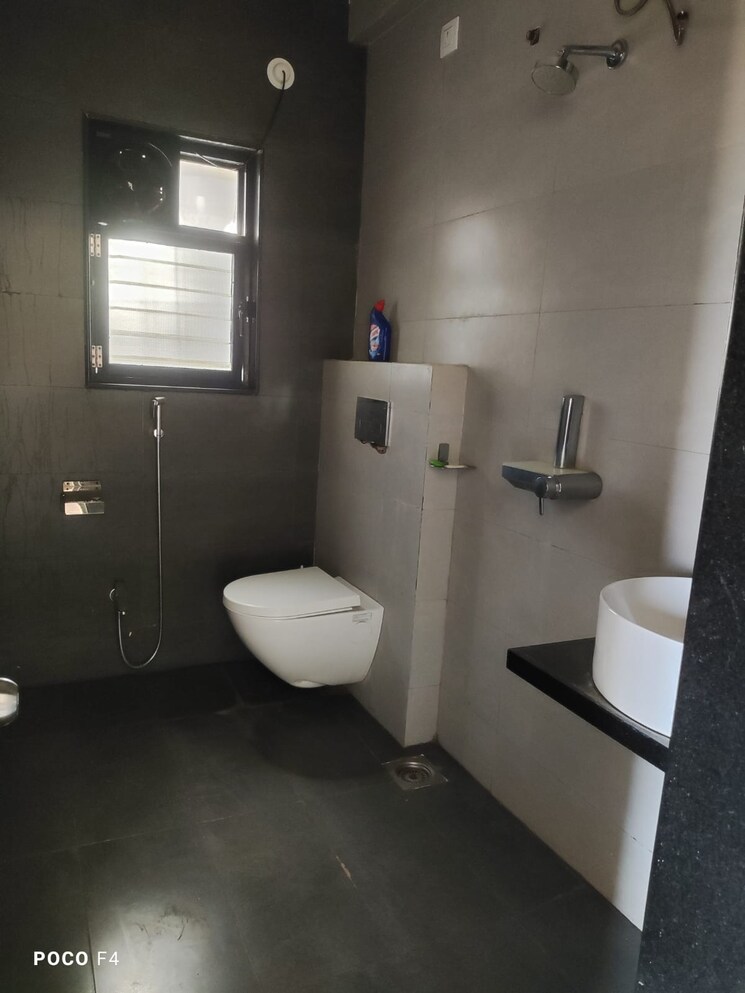 Bathroom, la-valle-casa 2 Bedroom 1045 Sq.Ft. Apartment In Bavdhan Pune 8303237