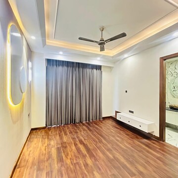 Kitchen in 4 BHK Builder Floor at Unitech South City II, South City 2 – for Sale