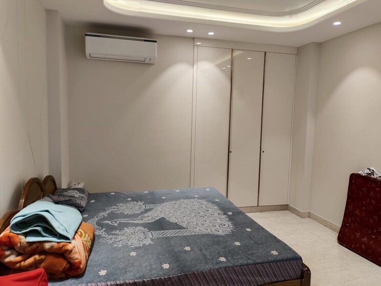 Bedroom, green park extension 4 Bedroom 300 Sq.Ft. Builder Floor In Green Park Extension Delhi 8303187