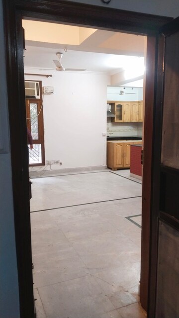 Room in 3 BHK Apartment at RWA Apartments Sector 50, Sector 50 – for Rent