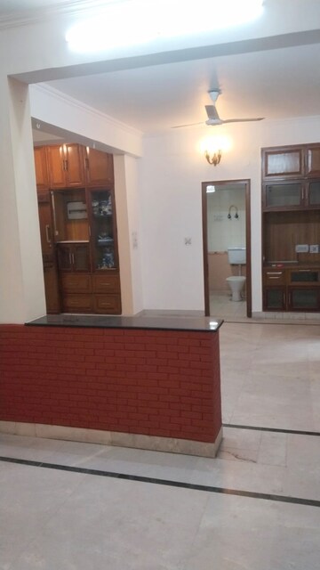 Room in 3 BHK Apartment at RWA Apartments Sector 50, Sector 50 – for Rent