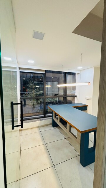  Office Space For Sale in Makarba