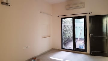 3 BHK Builder Floor For Rent in RWA Apartments Sector 52 Sector 52 Noida  8303410