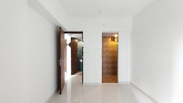 Room in 2 BHK Apartment at Lodha Crown Quality Homes, Majiwada – for Rent