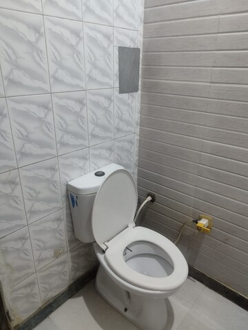 Bathroom in 1.5 BHK Independent House at Sector 15 – for Rent