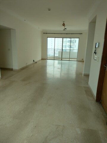 Living Room in 4 BHK Apartment at Parsvnath Exotica, Sector 53 – for Rent