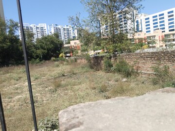  Plot For Sale in Unitech Uniworld Resorts-The Residences, Sector 33