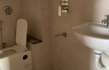Bathroom in 2 BHK Apartment at Shree Abhishek CHS, Kandivali West – for Sale