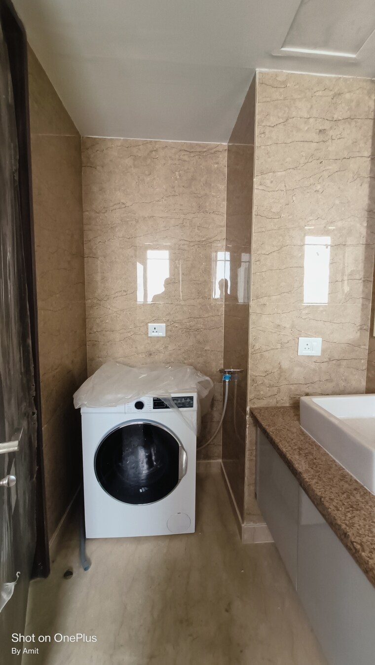 Bathroom, ambience-tiverton 4 Bedroom 3284 Sq.Ft. Apartment In Sector 50 Noida 8303568