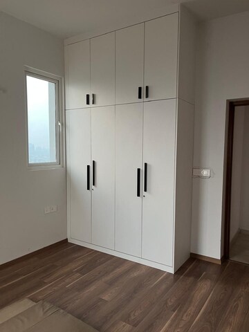 Room in 3 BHK Apartment at Conscient Hines Elevate, Sector 59 – for Rent