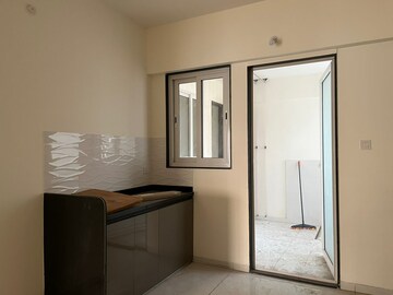 Room in 4 BHK Apartment at Wadarvadi – for Sale