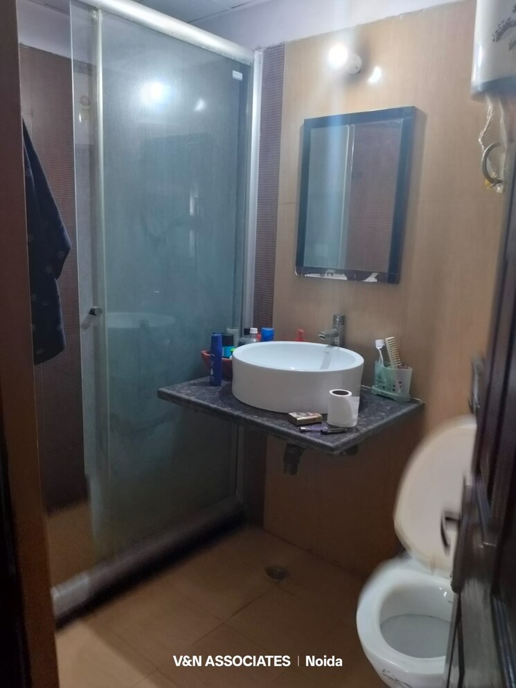 Bathroom, mahagun-maple 2 Bedroom 1275 Sq.Ft. Apartment In Sector 50 Noida 8303594