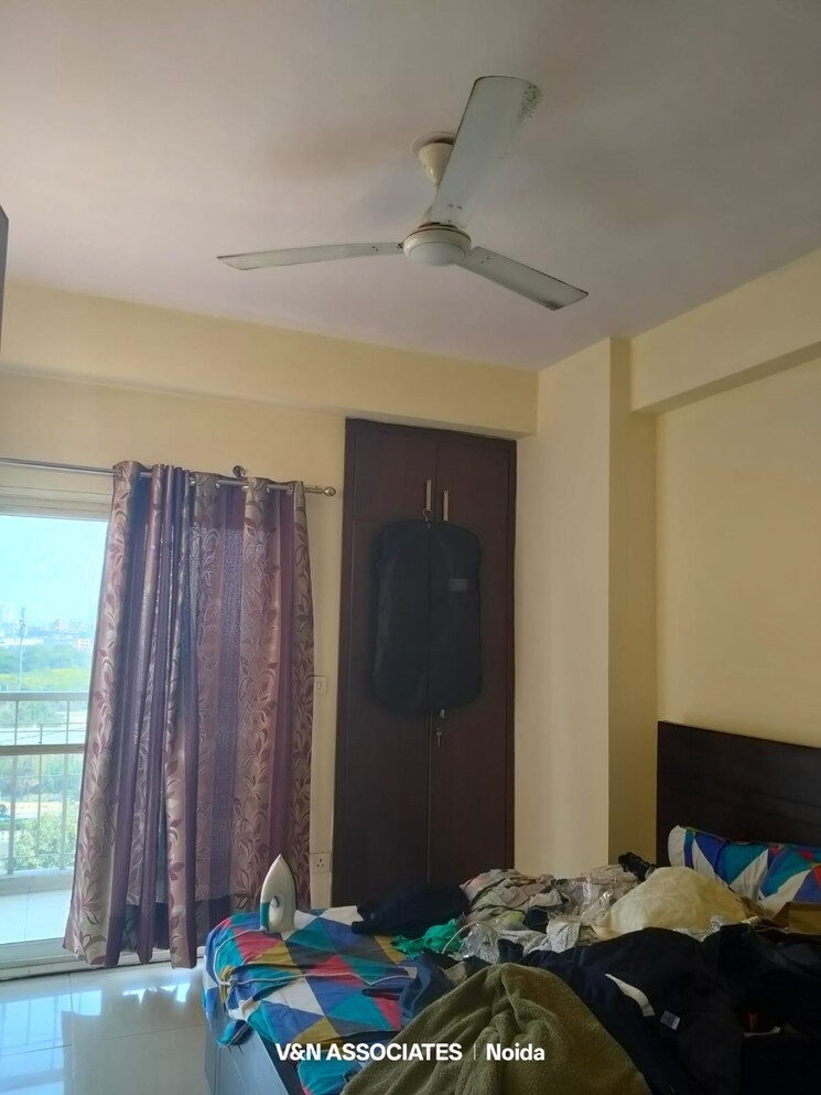 Living Room, mahagun-maple 2 Bedroom 1275 Sq.Ft. Apartment In Sector 50 Noida 8303594