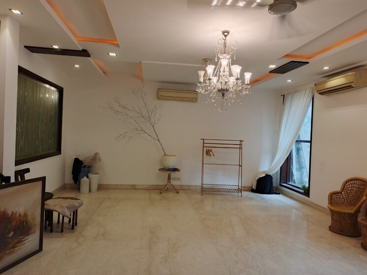 Living Room, dlf-atria 5 Bedroom 402 Sq.Yd. Villa In Dlf Phase ii Gurgaon 8303613