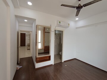 Room in 2 BHK Apartment at Pacifica Hillcrest Phase 1, Gachibowli – for Rent