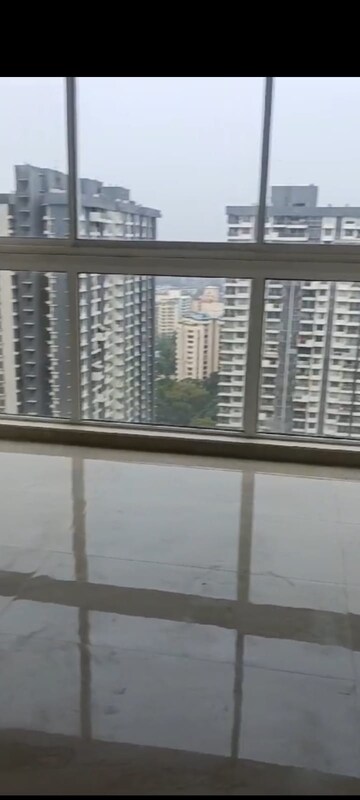 Room in 3 BHK Apartment at Tata Serein, Pokhran Road No 2 – for Rent