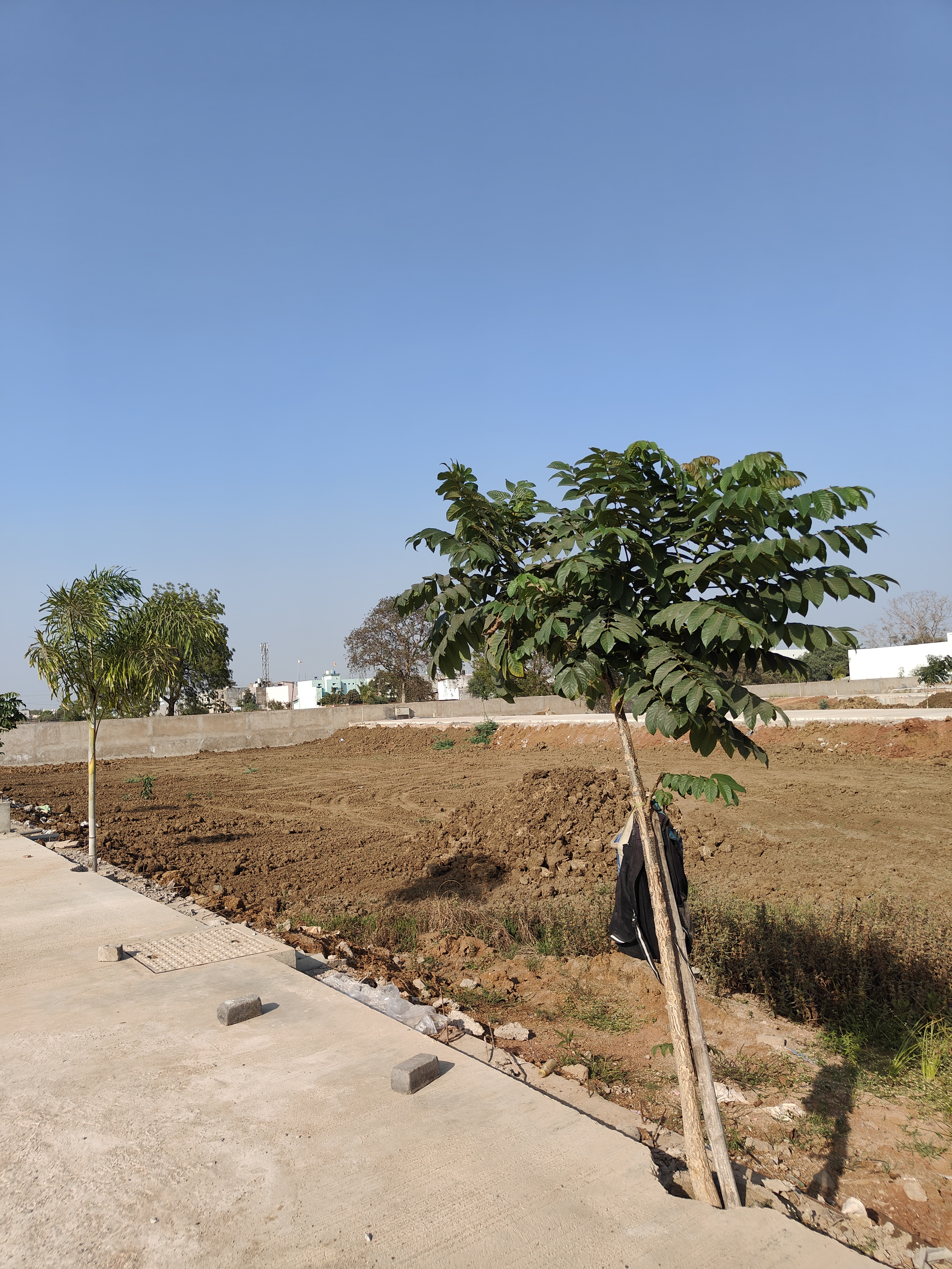 Plot For Sale in Vasundhara City 