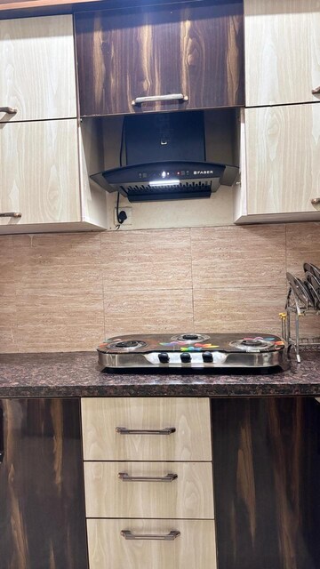 Kitchen in 3 BHK Apartment at Omaxe R2, Gomti Nagar – for Rent