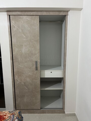 Furnished Amenities in 2 BHK Apartment at Lodha Amara, Kolshet Road – for Rent