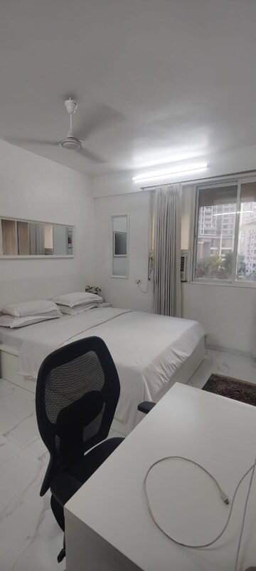 2 BHK Apartment For Rent in Paschim Apartments, Dadar West