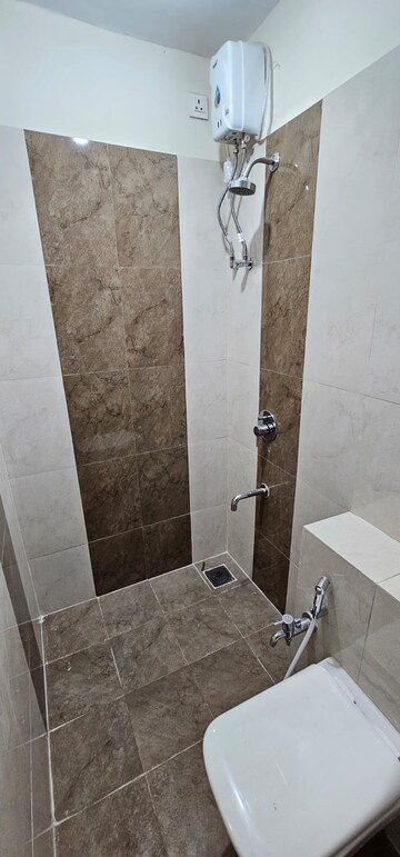 Furnished Amenities in 2 BHK Apartment at Sethia Imperial Avenue, Malad East – for Rent